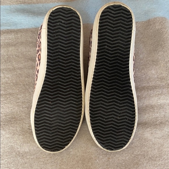 Vici SOLD OUT WALK AWAY FAUX SUEDE LEOPARD SNEAKER - Picture 3 of 4